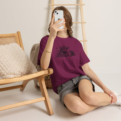 Highland Cow & Sunflowers T‑Shirt — Vintage Farm Animal Graphic Tee