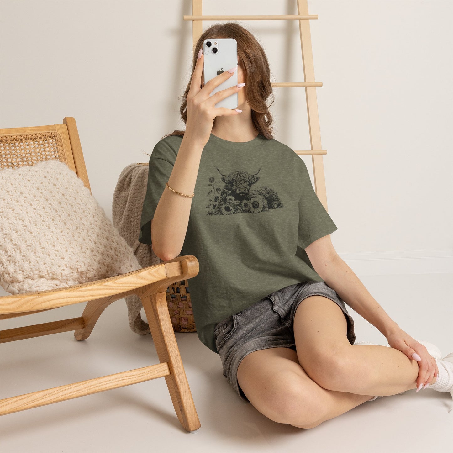 Highland Cow & Sunflowers T‑Shirt — Vintage Farm Animal Graphic Tee
