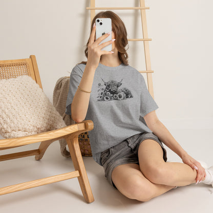 Highland Cow & Sunflowers T‑Shirt — Vintage Farm Animal Graphic Tee